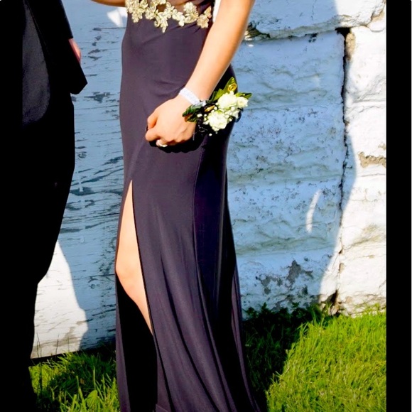 Blondie Nites Special Occasion Gown - Picture 2 of 7